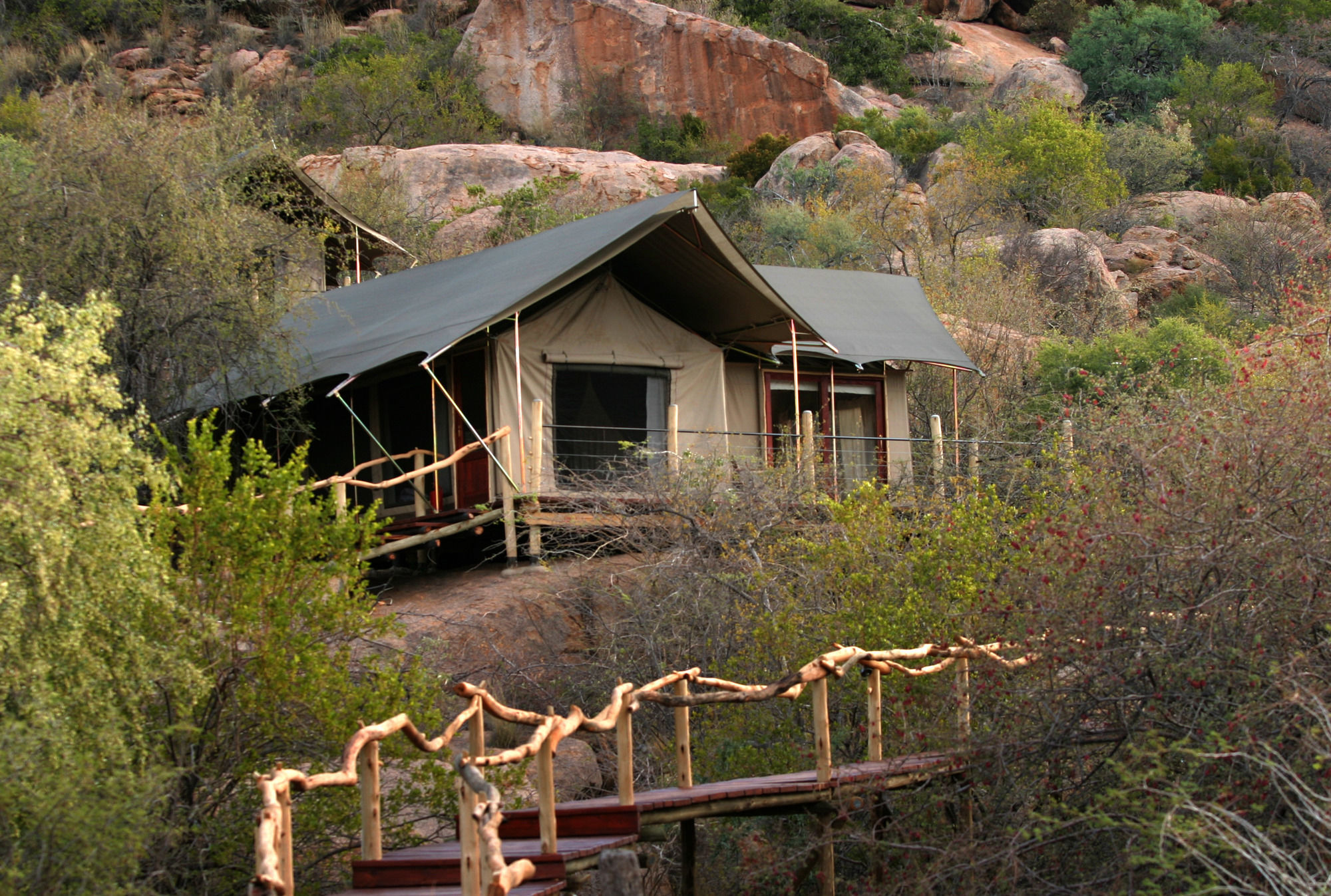 Erongo Wilderness Lodge Омаруру Экстерьер фото